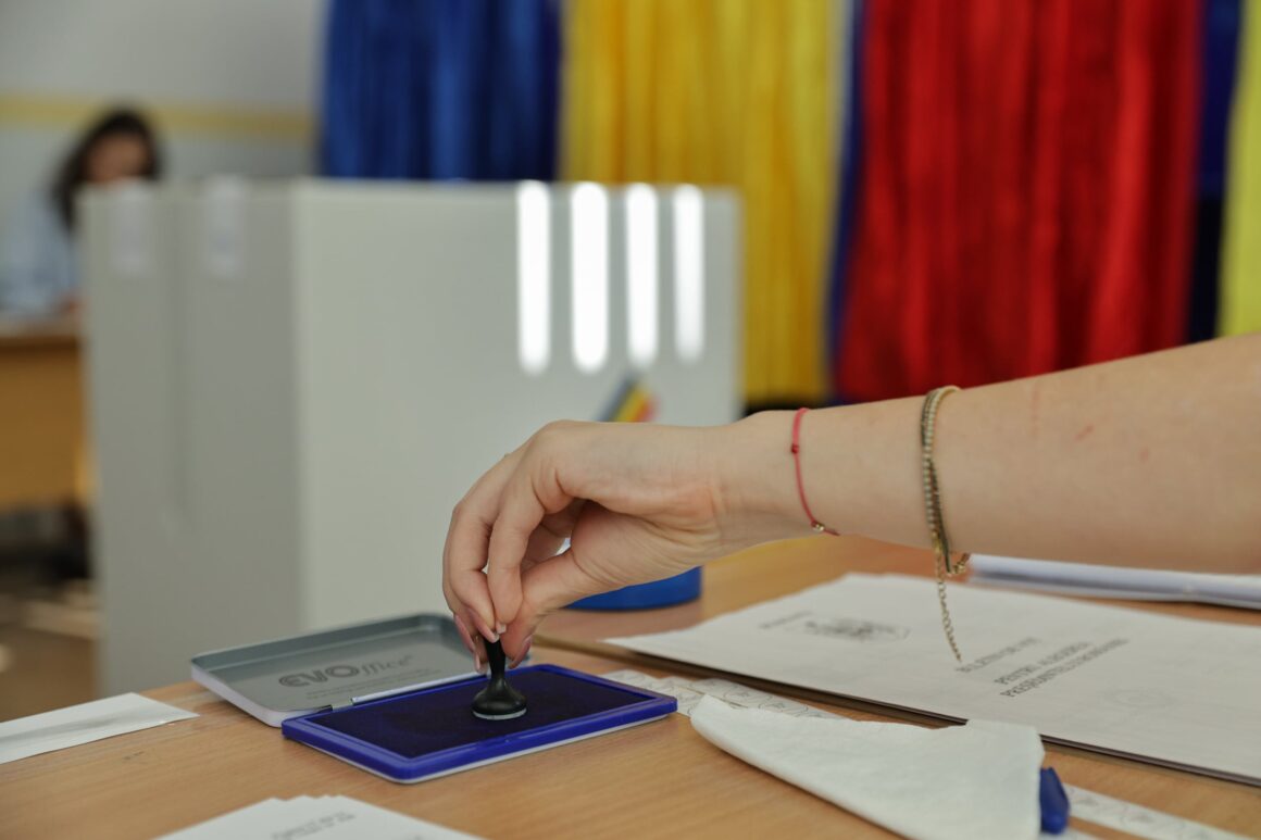 Cum ar vota românii dacă duminică ar fi alegeri. AUR continuă să fie pe primul loc, ce scoruri ar lua PSD, PNL și USR