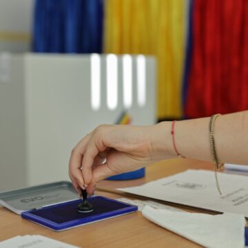 Cum ar vota românii dacă duminică ar fi alegeri. AUR continuă să fie pe primul loc, ce scoruri ar lua PSD, PNL și USR