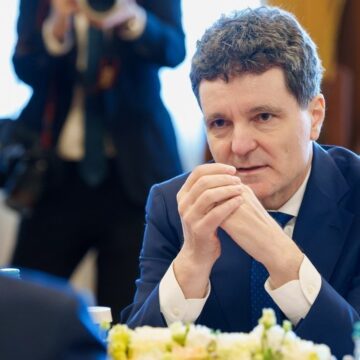 De ce i-a chemat Nicușor Dan pe Bolojan, Bogdan Ivan, Ciprian Șerban și pe șefii OMV și Rompetrol la Cotroceni