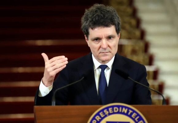Nicușor Dan a semnat demisiile miniștrilor PSD și numirile noilor miniștri interimari. Ce urmează săptămâna viitoare