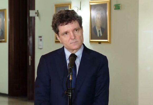 Nicușor Dan spune că nu va numi un premier susținut de PSD-AUR. Care sunt prerogativele și limitele constituționale ale președintelui
