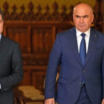 nicusor-dan-ilie-bolojan-hepta8411542-copy-e1775669104373.jpg Nicușor Dan nu a respins varianta să desemneze alt premier de la PNL dacă PSD îi retrage sprijinul lui Bolojan