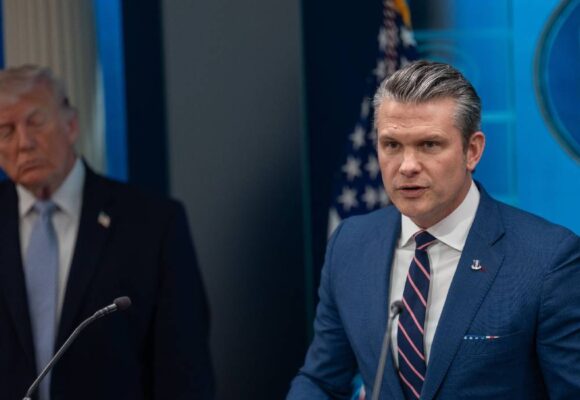 Cine îl acuză pe Pete Hegseth de declanșarea unui „război neautorizat împotriva Iranului”