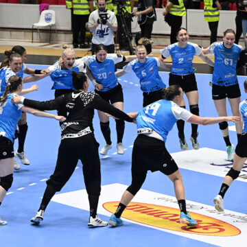 presa-maghiara-reactione-meciuri-echipe-romanesti-final-four-budapesta-handbal-feminin.jpg Presa maghiară a reacționat după meciurile echipelor românești pentru Final Four-ul de la Budapesta