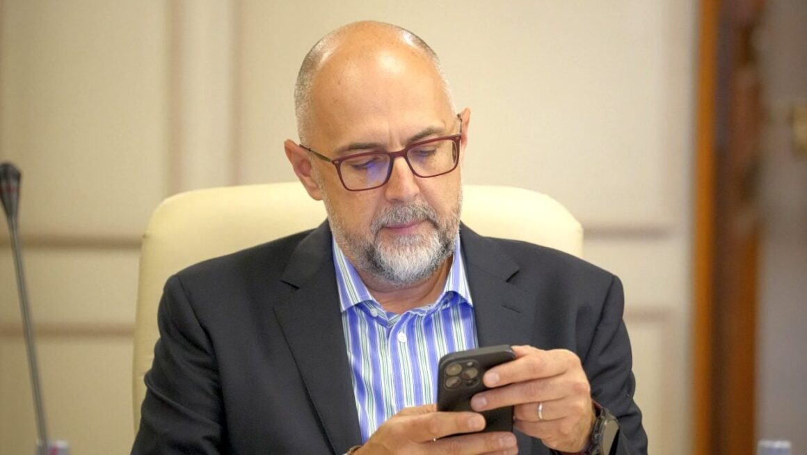 udmr-acuza-mae-in-scandalul-mercosur-kelemen-hunor-nu-a-tinut-cont-de-ministerul-agriculturii-inacceptabil-e1768250812703.jpg „M-a chemat la Budapesta”. Kelemen Hunor despre viitorul UDMR după ce Peter Magyar a câștigat alegerile din Ungaria