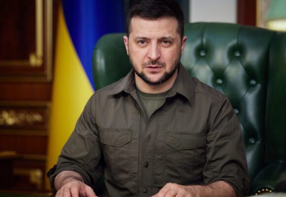 Președintele Zelenski vrea 50.000 de roboți militari pentru armata Ucrainei – Aleph News