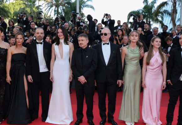 „Fjord”, filmul lui Mungiu, aplaudat 12 minute la Cannes