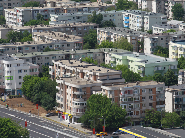ZF Index Imobiliar. Prețul mediu al unui apartament vechi de trei camere din Bucureşti urcă la 138.700 de euro în aprilie, dar ritmul anual de creştere se temperează la 14,5%, de la 20% în octombrie 2025
