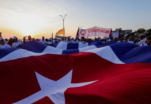 CUBA.-1200x675.jpg Rusia promite să ofere „sprijin activ” Cubei împotriva SUA. Trump amenință cu o invazie militară