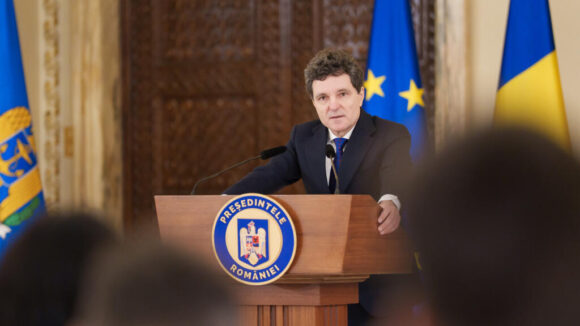 „Președintele pare să aibă agenda lui, care nu se suprapune cu agenda românilor și cu realitățile economice. Nicușor Dan a pariat împotriva lui Bolojan”