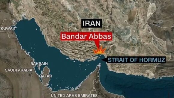 au lovit o bază militară, au doborât drone și s-au auzit trei explozii la Bandar Abbas