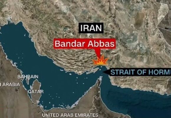 au lovit o bază militară, au doborât drone și s-au auzit trei explozii la Bandar Abbas