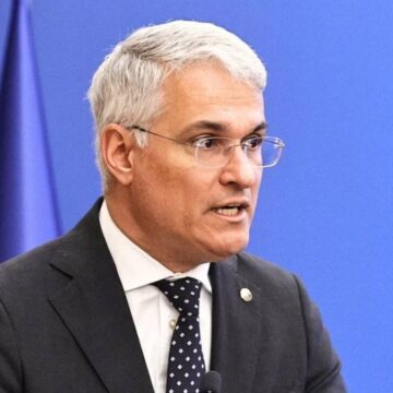 comisia-europeana-bani-pnrr-pensiile-speciale-jaloane-dragos-pislaru-spital-asociatie-daruieste-viata-e1777658168194.jpg Comisia Europeană a decis soarta celor 231 milioane euro din PNRR pentru pensiile speciale, spune Dragoș Pîslaru