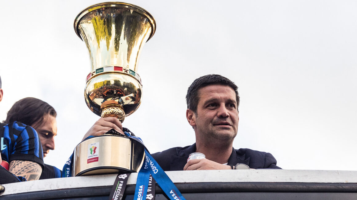 cristi-chivu-tun-agentul-tradare-giovanni-becali-salariu-4000000-de-euro-pe-an.jpg Chivu dă tunul cu agentul pentru care l-a trădat pe Giovanni Becali: 4.000.000 de euro anual