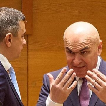 ilie-bolojan-sorin-grindeanu-e1778268852494.jpg Decizia drastică a PSD care îl vizează direct pe Ilie Bolojan și echipa sa