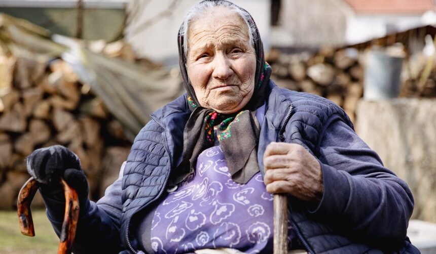 mama-bolojan-s-20-1-e1779891744368.jpg Rugămintea pe care Ilie Bolojan o primește constant de la mama lui