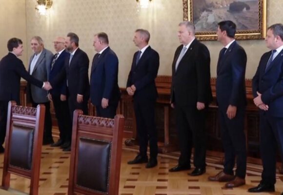 minoritati-consultari-cotroceni-18-mai-2026.jpg Consultări la Cotroceni pentru formarea noului Guvern. Nicușor Dan discută cu reprezentanții minorităților