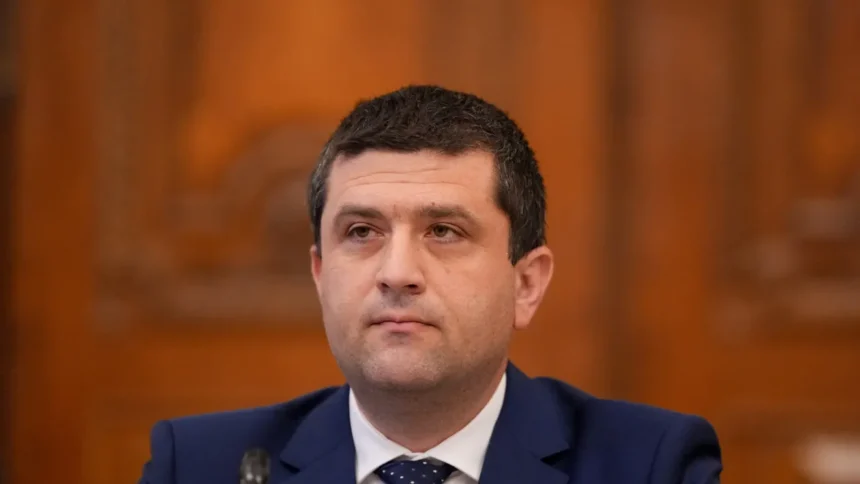 Radu Miruță s-a întâlnit cu suporterii Stelei. Anunț despre dreptul de promovare