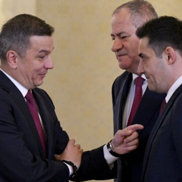 sorin-grindeanu-claudiu-manda.jpg Sorin Grindeanu și Claudiu Manda își transformă numele în mărci la OSIM
