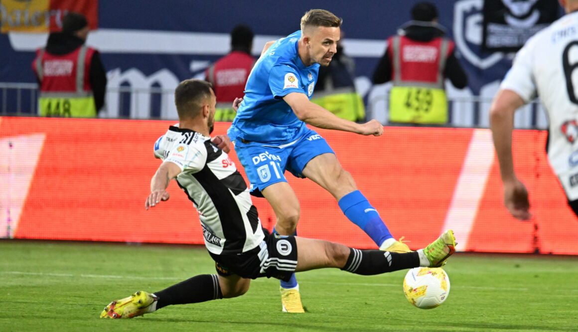 universitatea-craiova-u-cluj-live-text-online-de-la-ora-2030-in-etapa-9-din-playofful-superligii-a-fi-sau-a-nu-fi-campioana-duel-cu-titlul-pe-masa-in-banie-echipe-probabile-scaled.jpg Universitatea Craiova – „U” Cluj Live Text Online, de la ora 20.30, în etapa 9! A fi sau a nu fi campioană: duel cu titlul pe masă în Bănie!