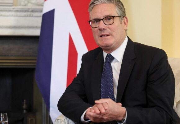 Marea Britanie va interzice accesul copiilor sub 16 ani la rețelele sociale și va impune restricții pentru platformele de gaming și livestreaming, anunță Starmer