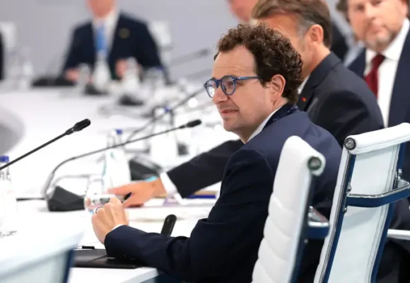 6a32ac142bbd1d834ef24984.webp.webp Sam Altman, Demis Hassabis, Dario Amodei și Arthur Mensch au participat la G7. Ce au decis liderii G7 în privința Inteligenței Artificiale