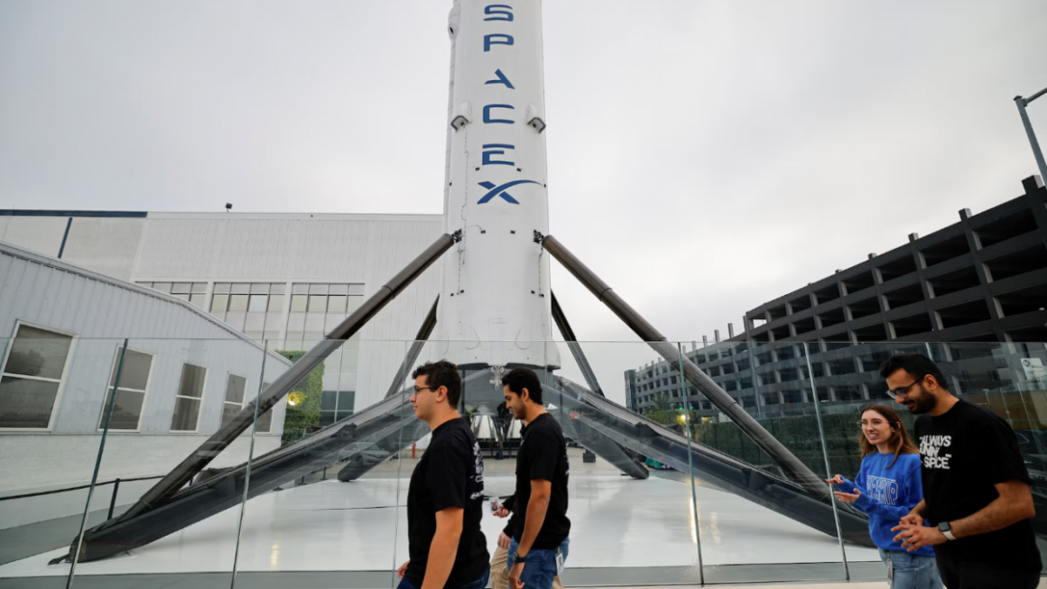 SpaceX depășește Amazon și devine a cincea cea mai valoroasă companie din lume după o nouă creștere spectaculoasă pe bursă