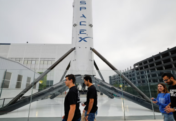 Captura-de-ecran-2026-06-16-232114-1200x675.png SpaceX depășește Amazon și devine a cincea cea mai valoroasă companie din lume după o nouă creștere spectaculoasă pe bursă