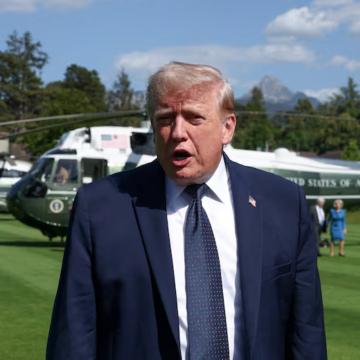 TRUMP-e1781537981650.png Trump declară că războiul din Ucraina „nu are niciun impact” asupra SUA, dar promite să contribuie la încheierea acestuia