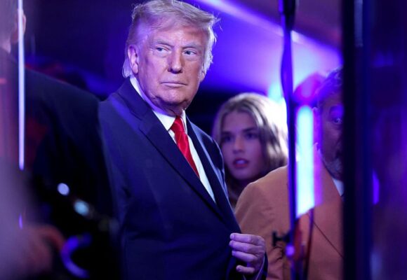 Donald Trump a fost huiduit la finala NBA