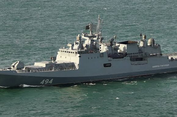admg.jpg O navă de război rusească ar fi tras focuri de avertisment în apropierea unui iaht britanic, în Canalul Mânecii. Ce spune Ministerul britanic al Apărării
