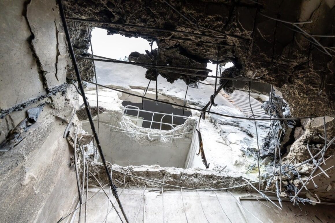 cum-arata-apartamentul-blocului-din-galati-devastat-de-caderea-dronei-rusesti-nicusor-dan-a-cerut-sa-intre-acolo-8.jpg Cuvântul folosit de propaganda rusă și de Putin, preluat de AUR și George Simion în comentariile despre drona rusească de la Galați