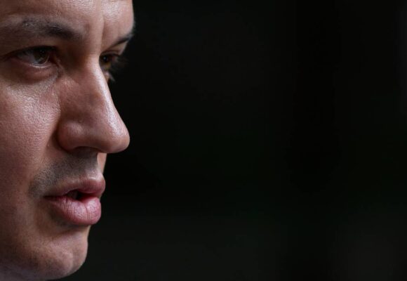 Eugen Tomac face portretele liderilor momentului. Cine este președintele care „va scrie istorie” și ce spune despre Putin