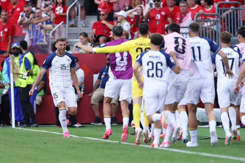 fa-bu-los-jovo-lukic-golgheterul-lui-u-cluj-a-marcat-in-canada-bosnia-la-campionatul-mondial-2.jpg Bosnia-Herțegovina live de la 22:00 la CM 2026. Alții la rând pentru Jovo Lukic! Golgheterul Superligii de la U Cluj e anunțat titular