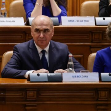 oana-gheorghiu-ilie-bolojan-motiune-de-cenzura-5-mai-2026-vlad-chirea.jpg Oana Gheorghiu și Dragoș Pîslaru s-au înscris în PNL, înaintea Congresului, pentru a-l susține pe Ilie Bolojan