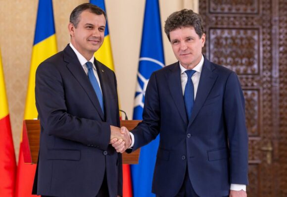 Nicușor Dan vrea să-și impună propriul Guvern, patidele se opun. PNL a decis în unanimitate să nu-l susțină pe Tomac