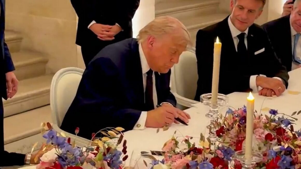 tr-1200x675.jpg BREAKING. Trump și Pezeshkian au semnat oficial Memorandumul de Înțelegere dintre SUA și Iran. Strâmtoarea Ormuz trebuie redeschisă imediat, anunță Premierul Pakistanului