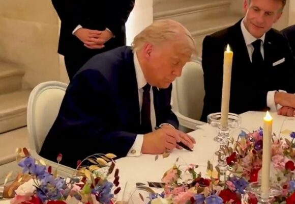 tr-1200x675.jpg BREAKING. Trump și Pezeshkian au semnat oficial Memorandumul de Înțelegere dintre SUA și Iran. Strâmtoarea Ormuz trebuie redeschisă imediat, anunță Premierul Pakistanului
