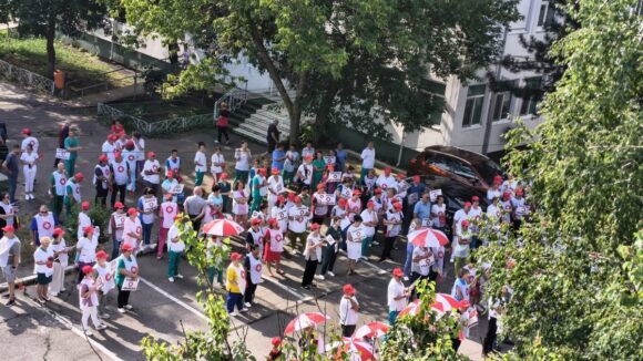 749767415_1526226832878753_8812771013688639631_n-1200x675.jpg Curtea de Apel București a suspendat procedura proiectului legii salarizării personalului plătit din fonduri publice, la cererea Federației SANITAS. Decizia poate fi atacată cu recurs