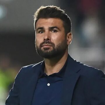 adrian-mutu-e-in-doliu-a-murit-tatal-sau-spiridon-mutu.jpg Adrian Mutu e în doliu! A murit tatăl său, Spiridon Mutu