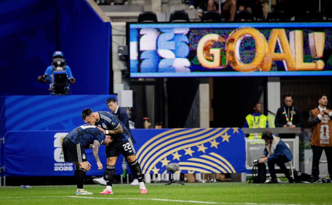 atacantul-lui-chivu-erou-in-semifinala-cupei-mondiale-anglia-argentina.jpg „I-am zis că dau gol”. Atacantul lui Chivu știa că va fi eroul Argentinei cu Anglia