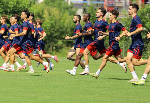 david-barbu-steaua-1.jpeg Steaua a anunțat prezența în lot a lui David Barbu