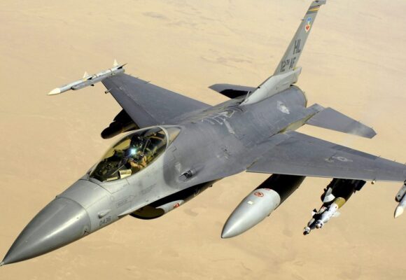 f-16-3-1200x675.jpg Avioane F-16 ridicate după detectarea unor drone la graniță