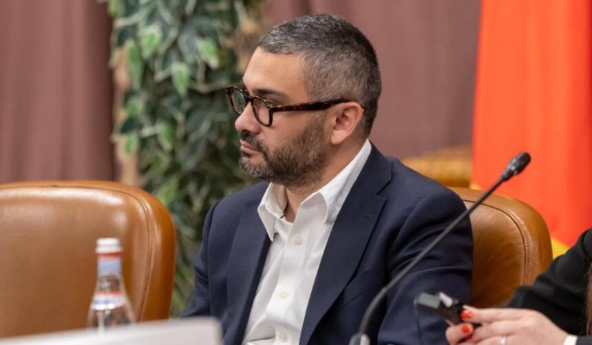 florin-manole.jpg „Dacă sindicatele ies în stradă, nu vom vota proiectul”