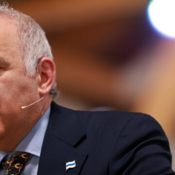 garry-kasparov.jpg „Va testa NATO, nu va căuta pacea”