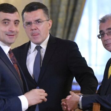 george-simion-dan-dungaciu-si-petrisor-peiu-sunt-cei-mai-importanti-oameni-din-conducerea-aur-e1783410925821.jpg Petrişor Peiu și Dan Dungaciu au declarat că Sorin Grindeanu minte referitor la Ilie Bolojan