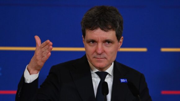 gettyimages-nicusor-dan-1200x675.jpg Nicușor Dan a intrat în singularitate – Aleph News