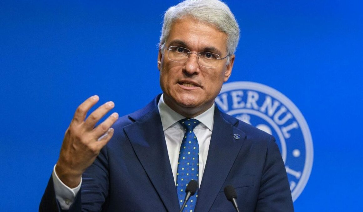 Dragoş Pîslaru susţine că a existat un plan de rupere a PNL şi de alipire apoi la PSD