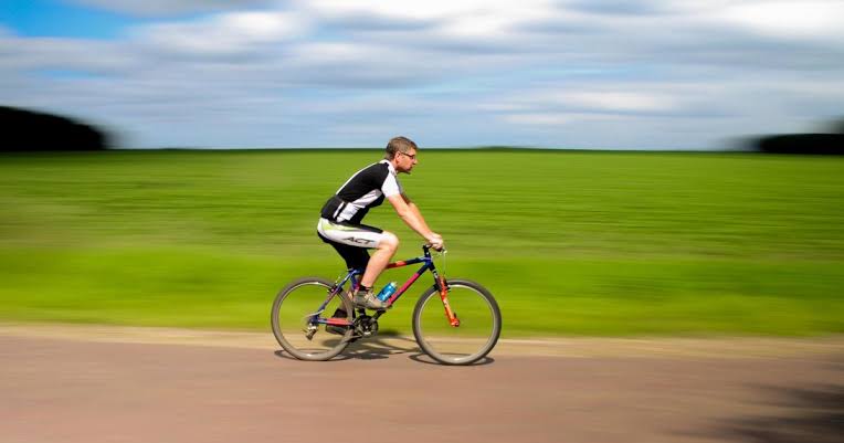 images-4.jpeg Primăria Bacău a cumpărat biciclete electrice pentru angajați
