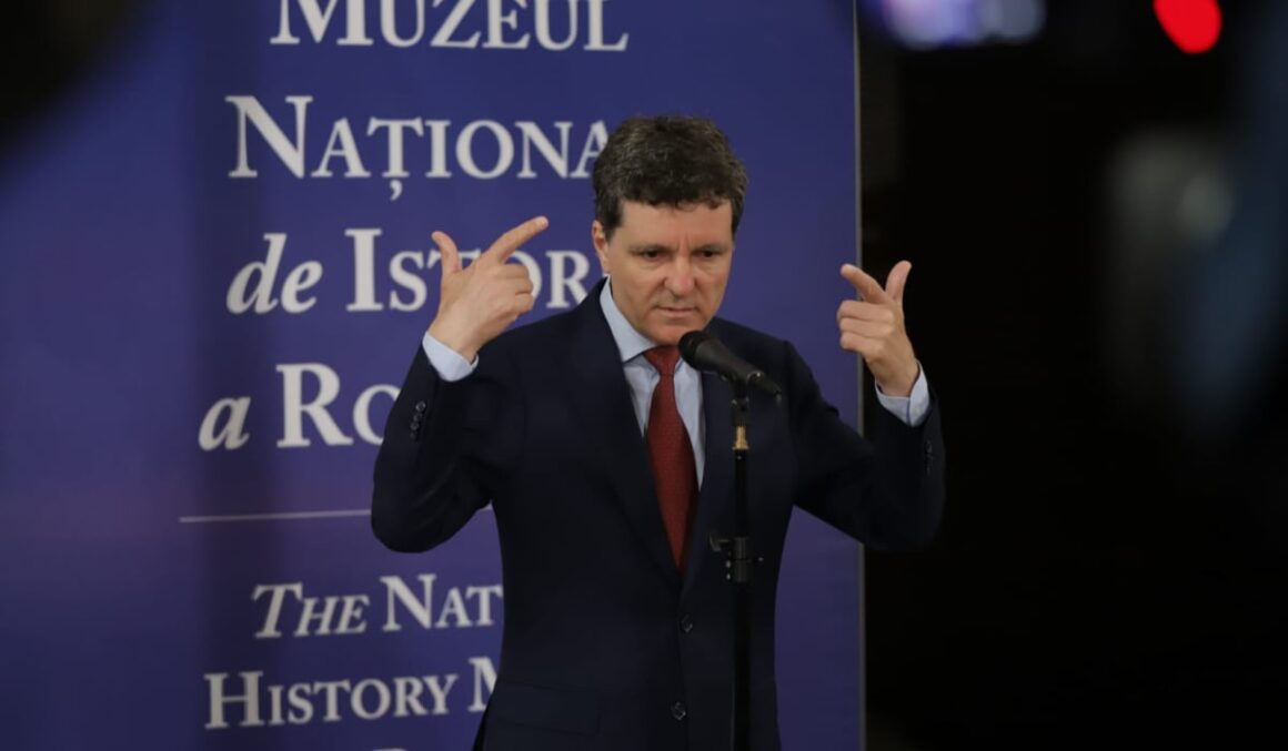nicusor-dan-6.jpg „O luptă emoțională. Meseria noastră e să rezolvăm probleme”